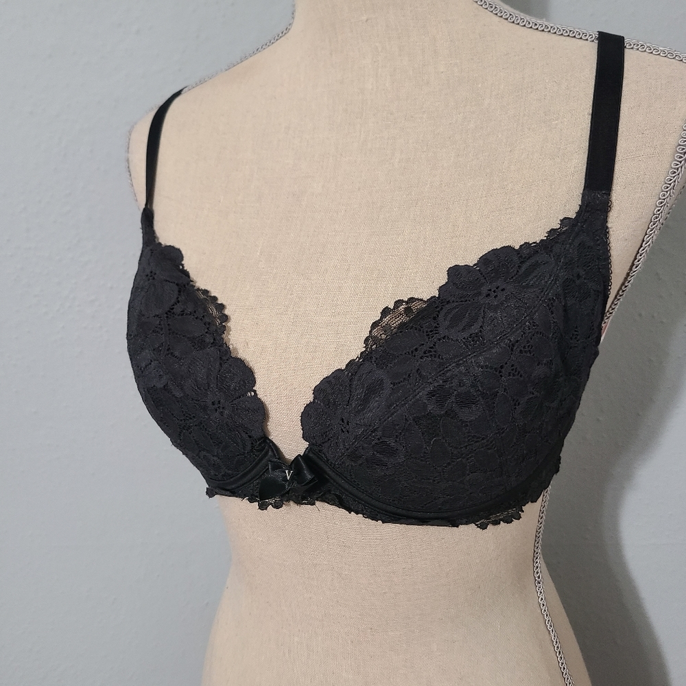 Victoria's Secret Vintage Black Lace Bra Front Closure Size 36C NWT‎ - Picture 2 of 9